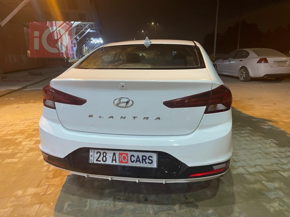 هيونداي النترا